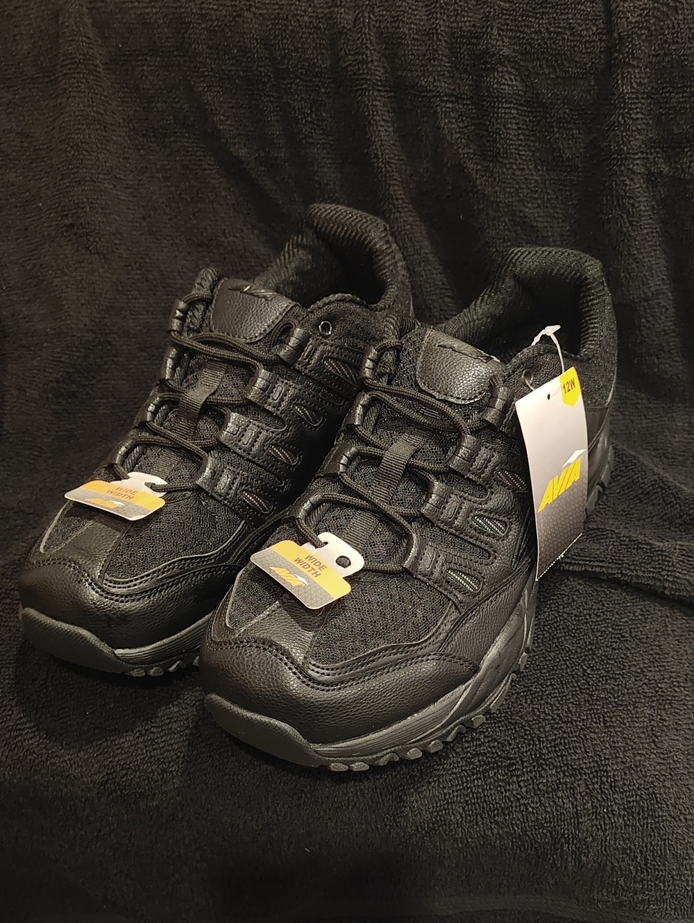 Avia Women's Black Wide Non-Marking Shoes